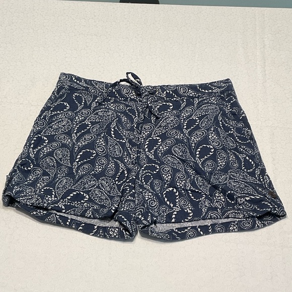 Per Se Pants - Navy Paisley Women's Shorts